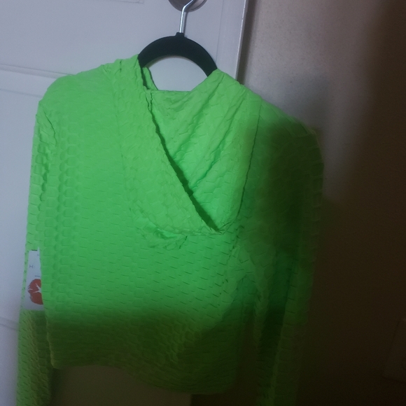 NWT Hot Kiss Neon Green Textured Hoodie - Picture 5 of 5